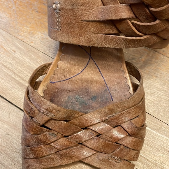 Indigo by Clark’s. Tan wedge heels. Size 8.5 - Picture 3 of 3